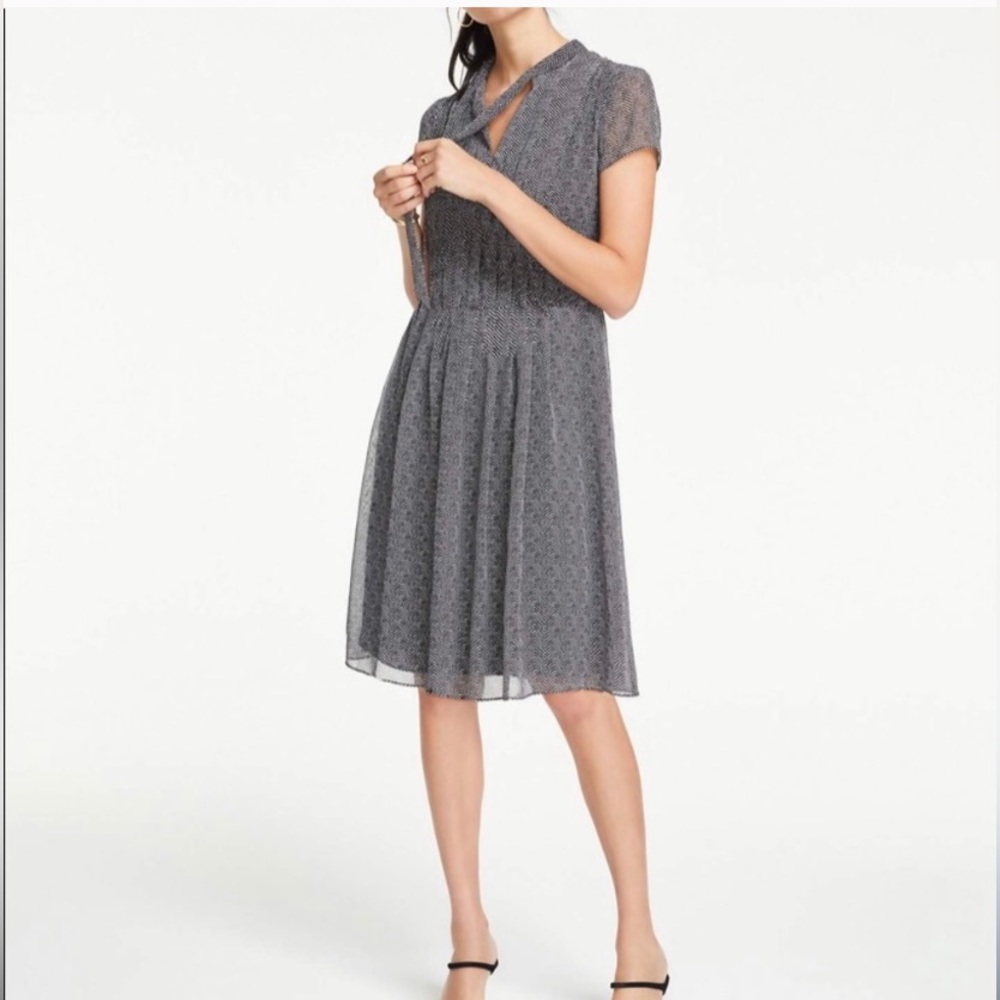 Ann Taylor 00P Petite Herringbone Tie Neck Dress - Picture 2 of 8